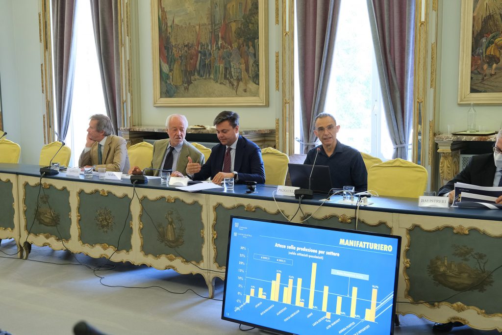 Conferenza stampa nella sede dell'Unione Industriali di Torino
